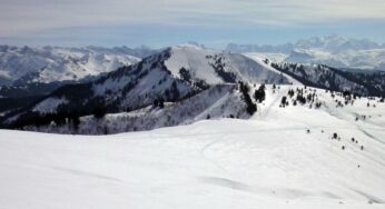 Guide complet du Mont Chéry : ski, randonnée et loisirs (2024)